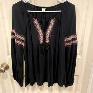 Old Navy | Black Embroidered Boho‎ peasant Top | Long Sleeve size Large